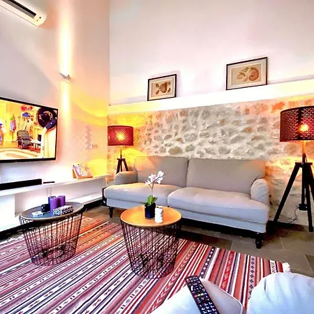 Sleeps 5 With Pool Air Con And Wifi * Pollença