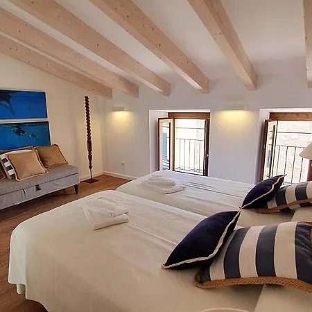 Sleeps 5 With Pool Air Con And Wifi Villa Pollenca