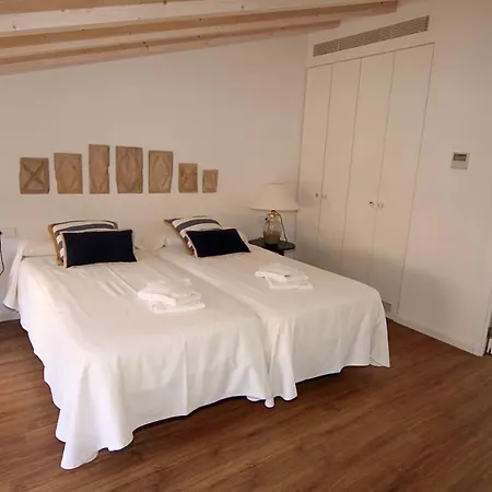 Villa Sleeps 5 With Pool Air Con And Wifi Pollenca