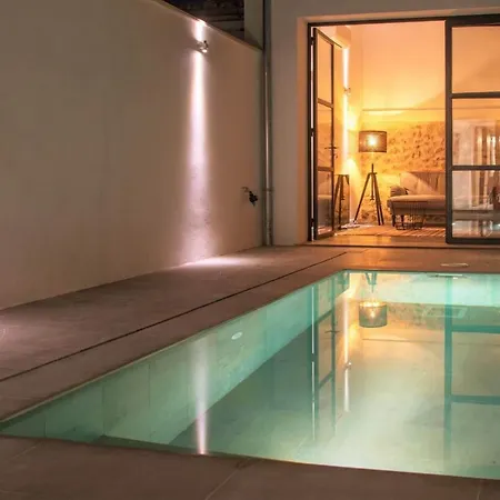Sleeps 5 With Pool Air Con And Wifi Villa
